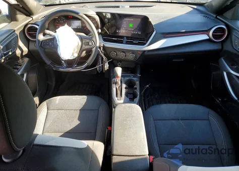 2025 Chevrolet Trax 1Rs z USA, uszkodzony, nr VIN KL77LGEP3SC071289